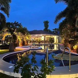 Resort Alona Royal Palm ****